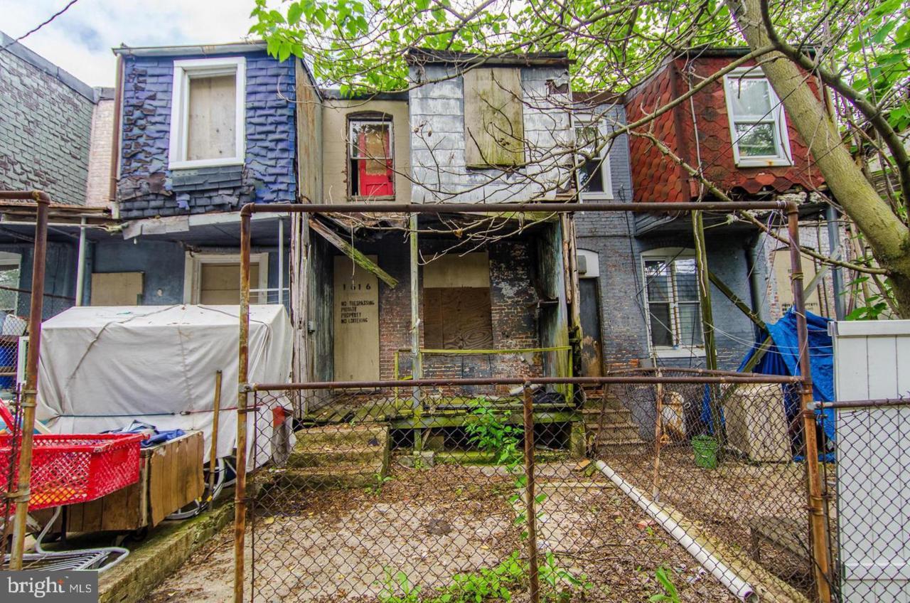 1616 Port Street - Photo 1
