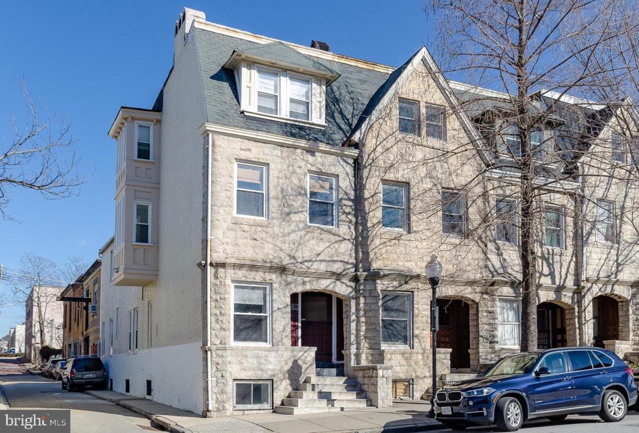 12 Lafayette Avenue - Photo 1