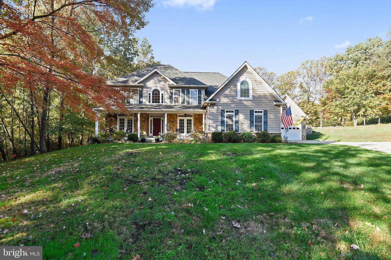 3446 Valewood Drive - Photo 1