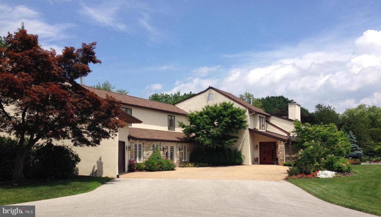 435 Valley Park Road - Photo 1