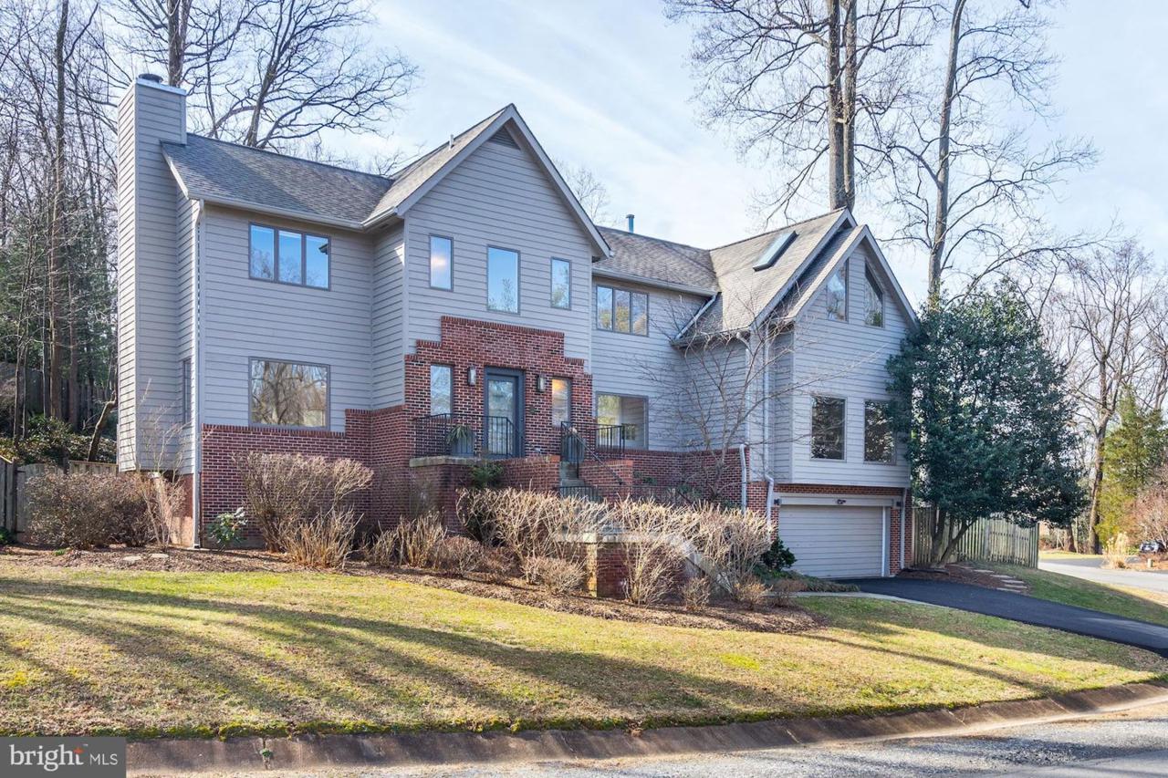 7337 Hooking Road - Photo 1