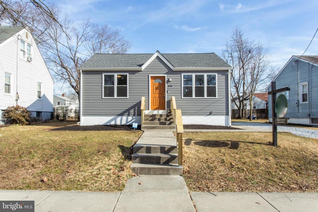 676 Washington Avenue - Photo 1