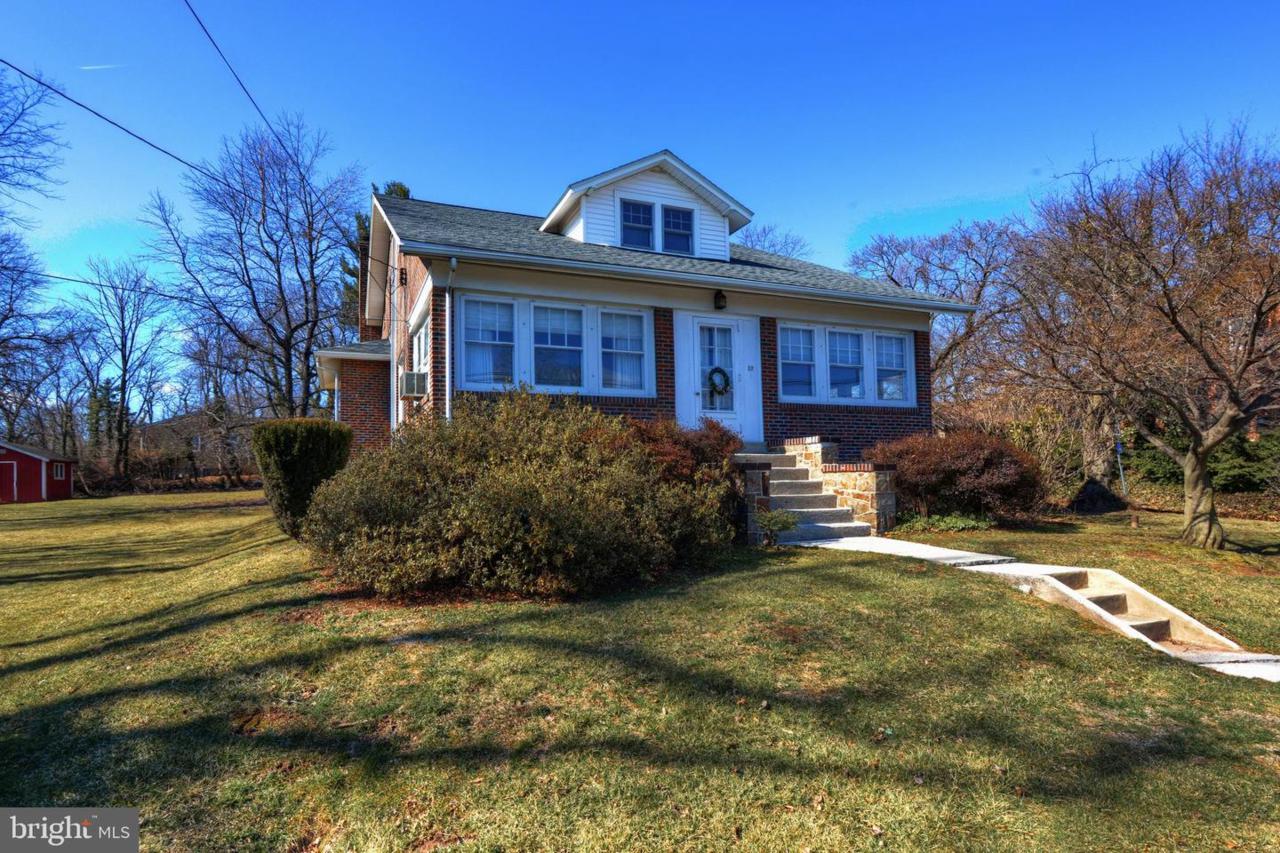 17 Trooper Road - Photo 1