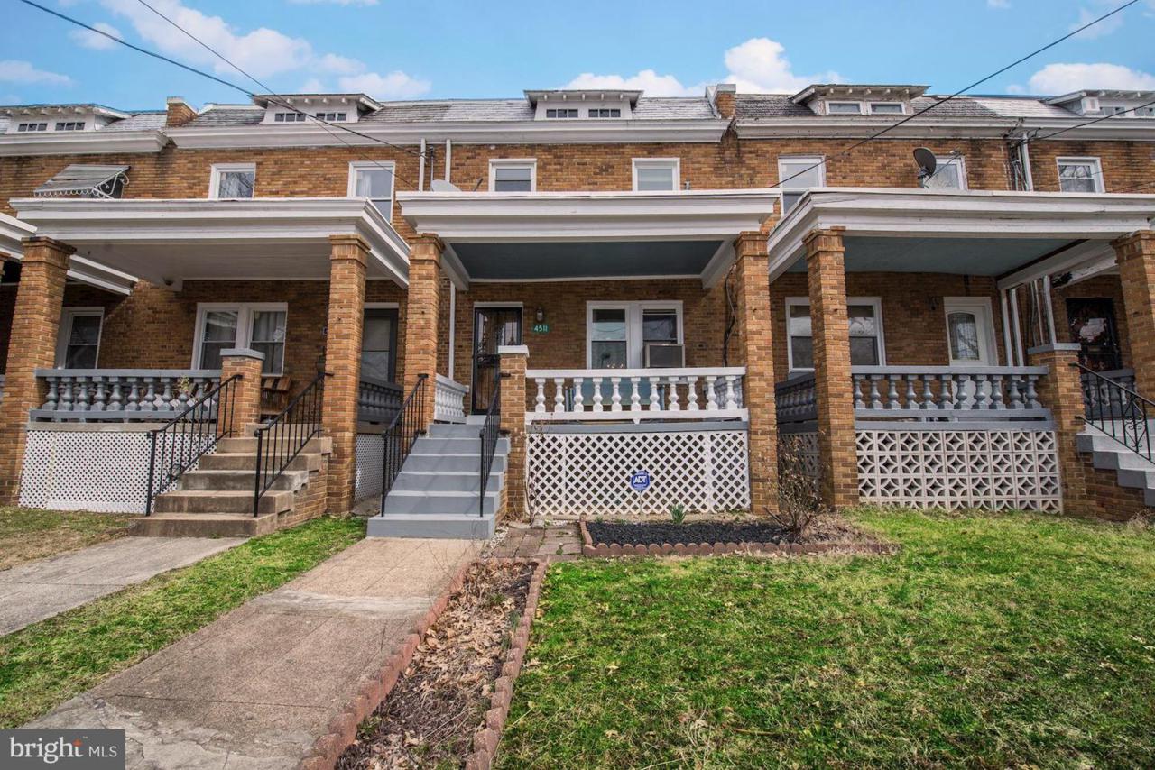 4511 5TH Street - Photo 1