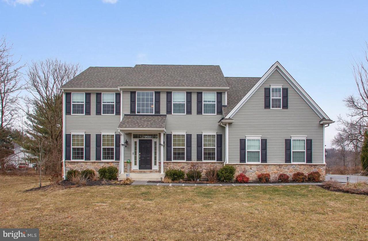 605 Clarks Lane - Photo 1