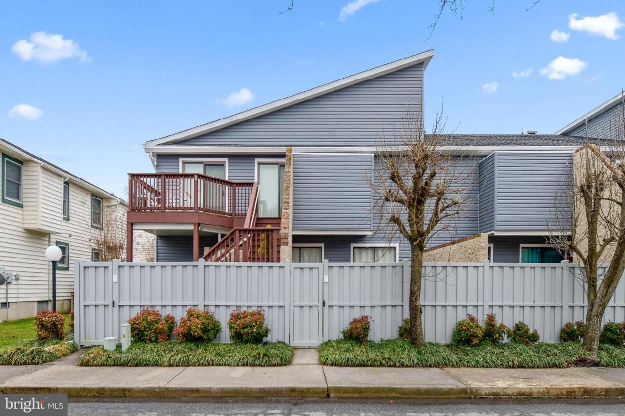 401 143RD Street - Photo 1