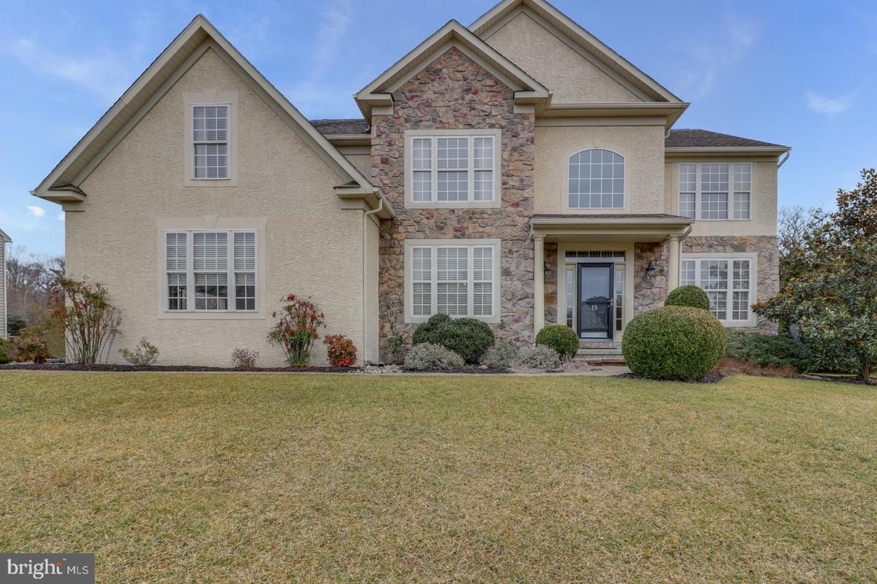 15 Berkley Drive - Photo 1