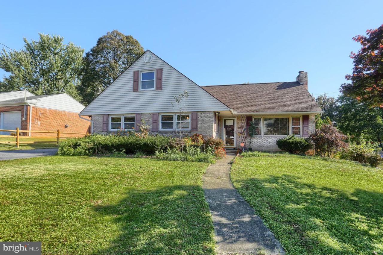 315 48TH - Photo 1