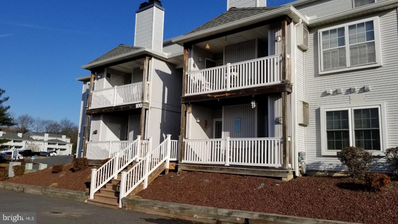 105 Waters Edge Drive - Photo 1
