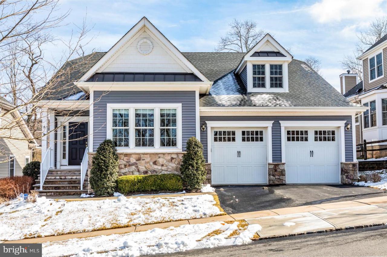 8 Bedford Drive - Photo 1