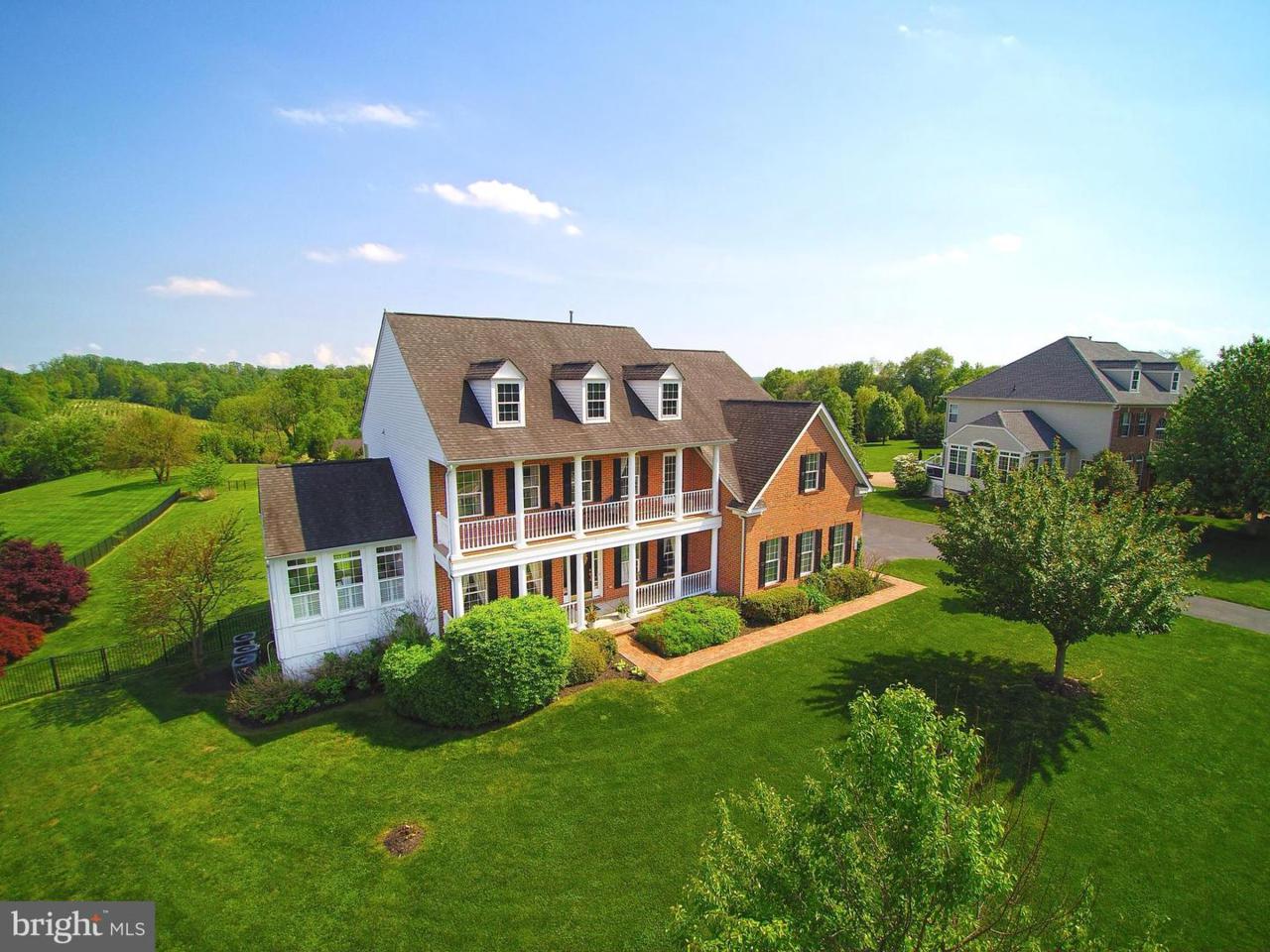 1121 Saddle View Way - Photo 1