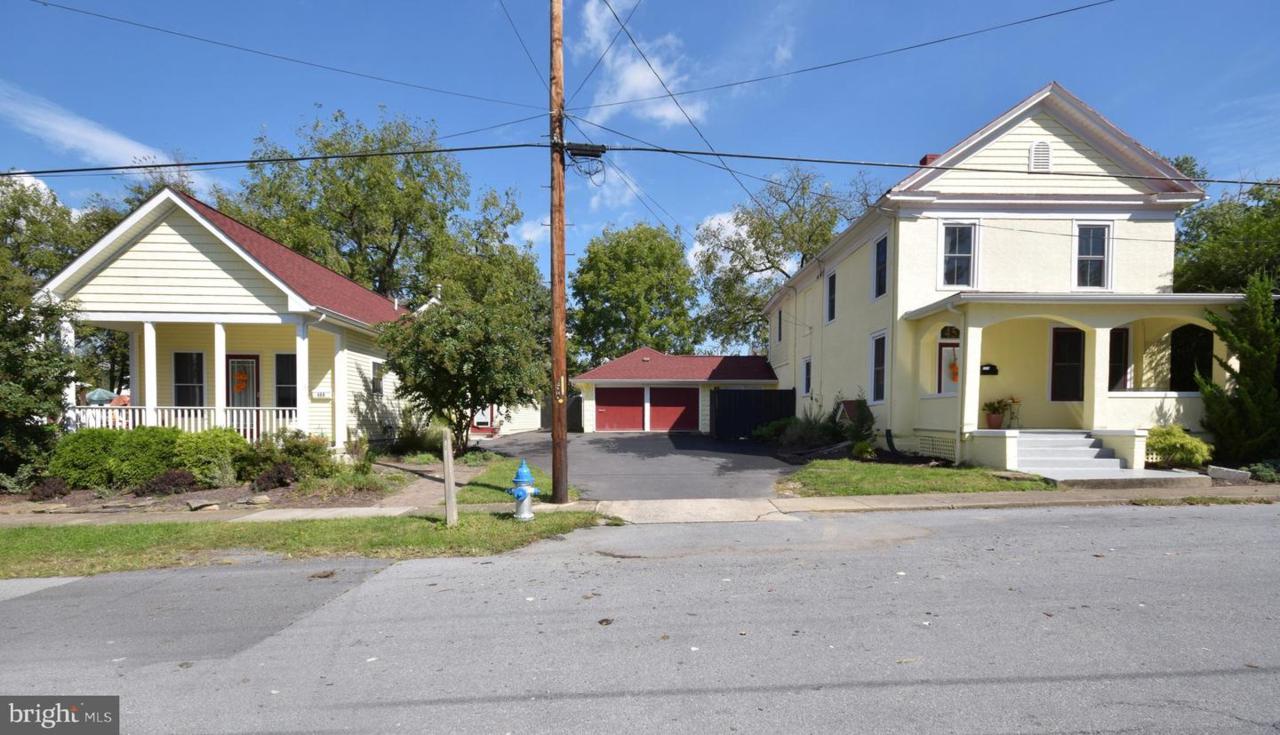 452 Orchard Street - Photo 1
