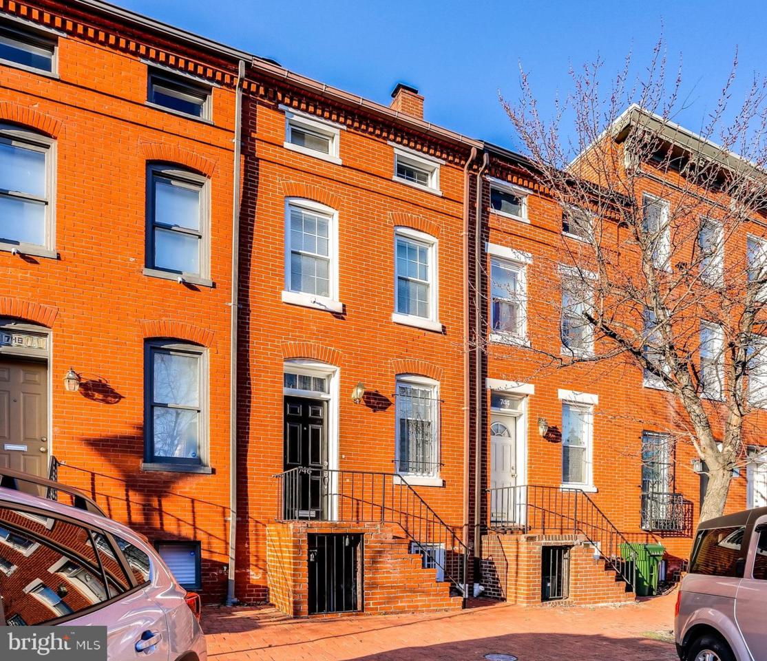 746 Mchenry Street - Photo 1