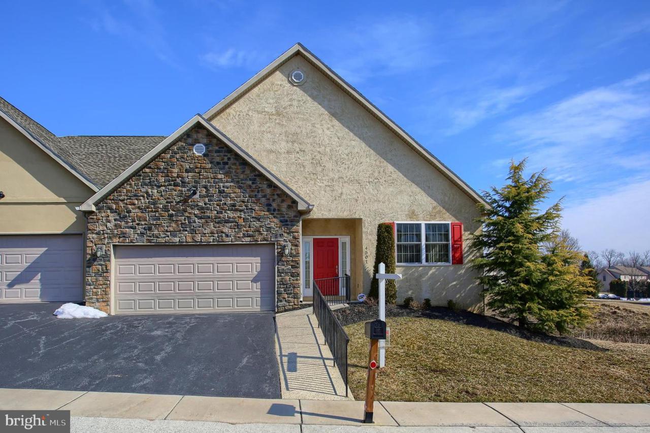 4501 Hillside Court - Photo 1