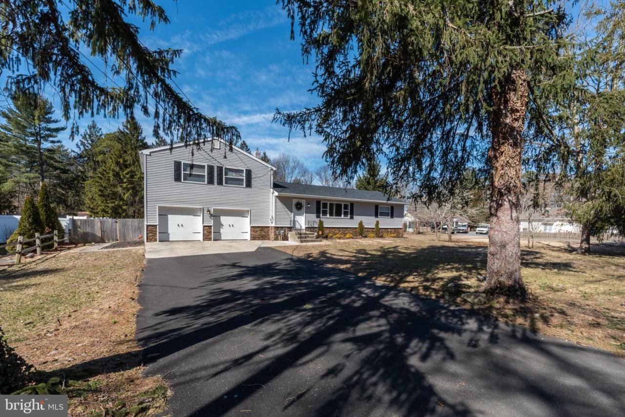 2223 5TH Street - Photo 1