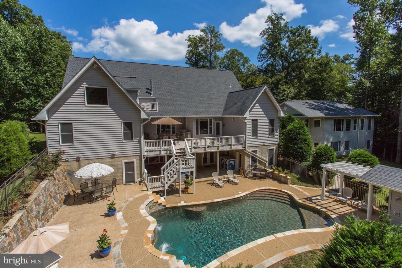 6910 Scenic Pointe Place - Photo 1