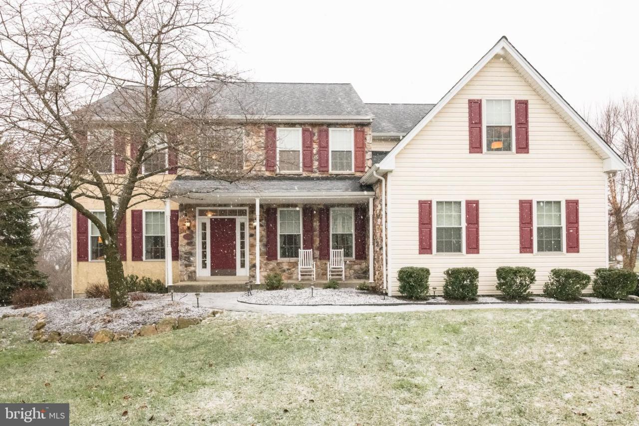 1002 Neils Drive - Photo 1