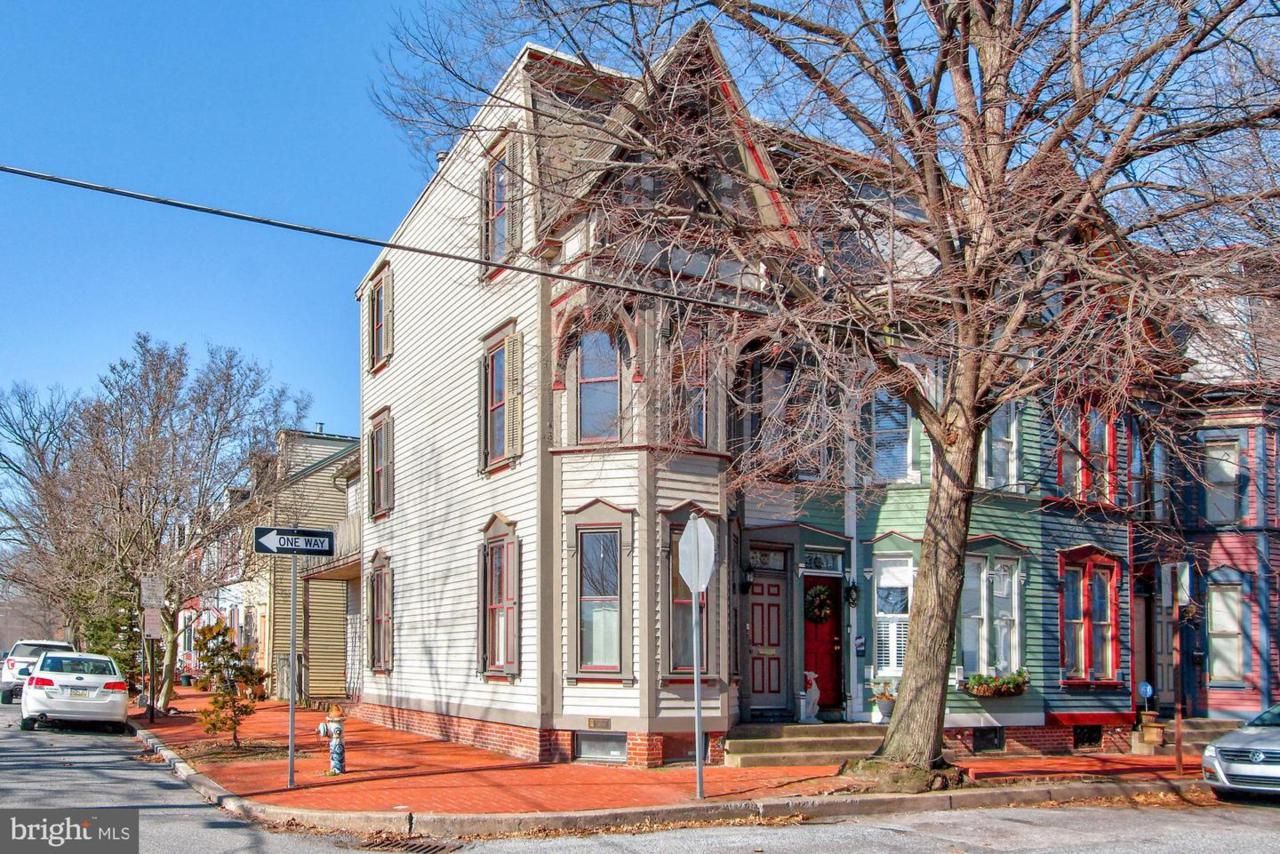 100 Conoy Street - Photo 1