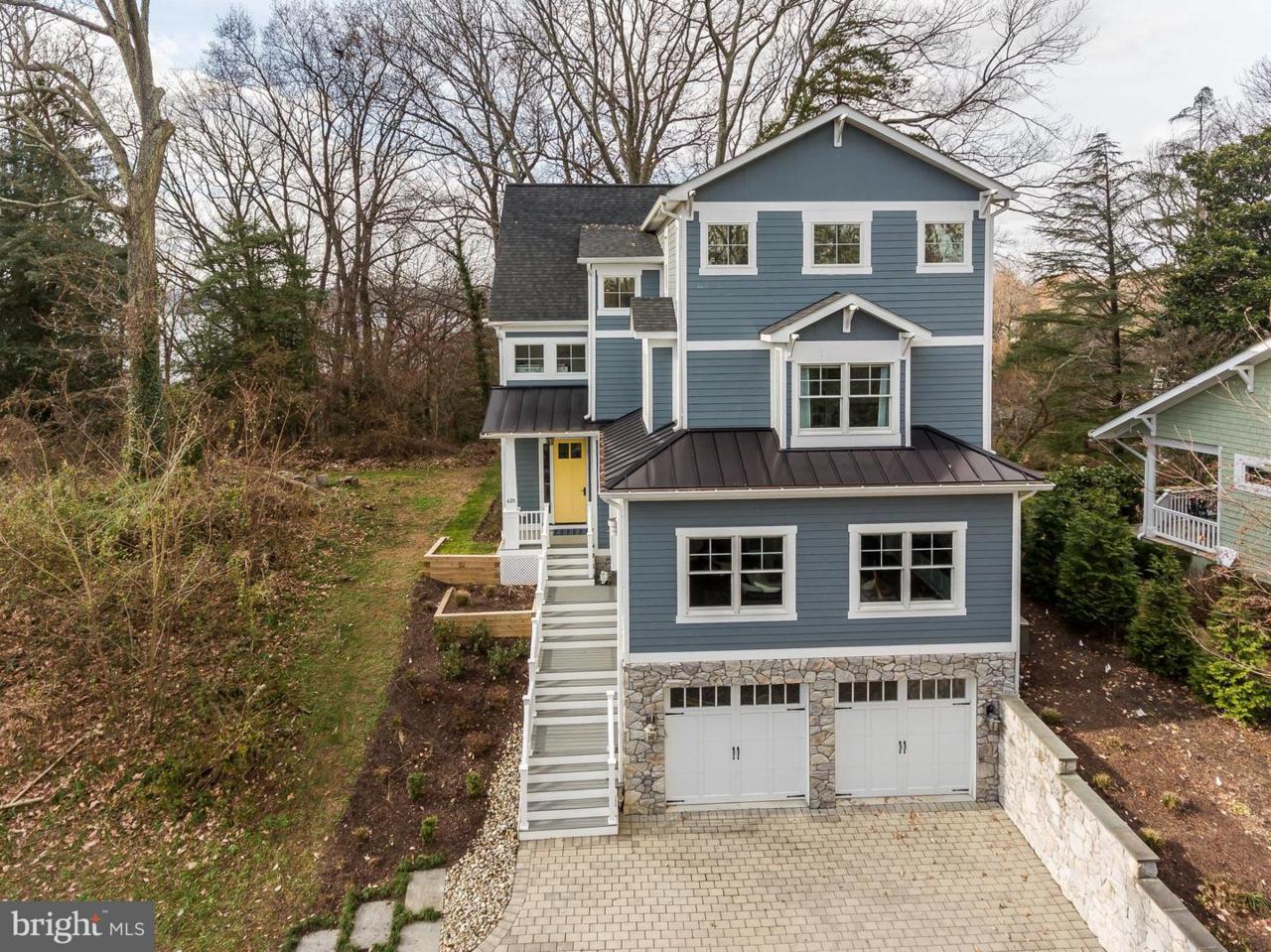620 Old County Road - Photo 1