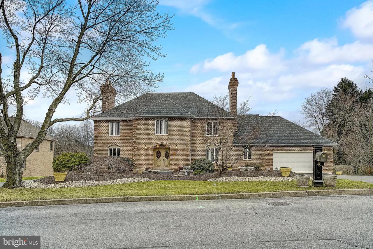 244 Wedgewood Road - Photo 1