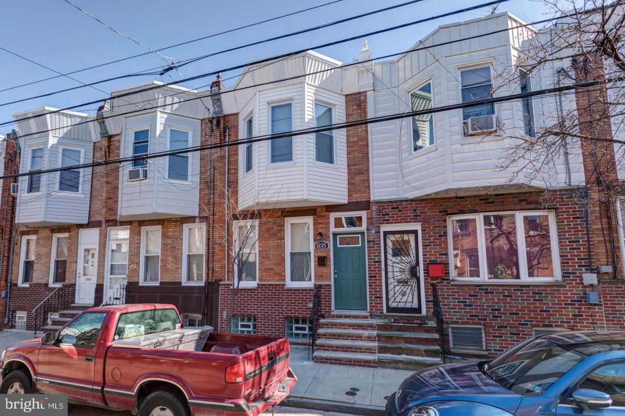 3225 Salmon Street - Photo 1