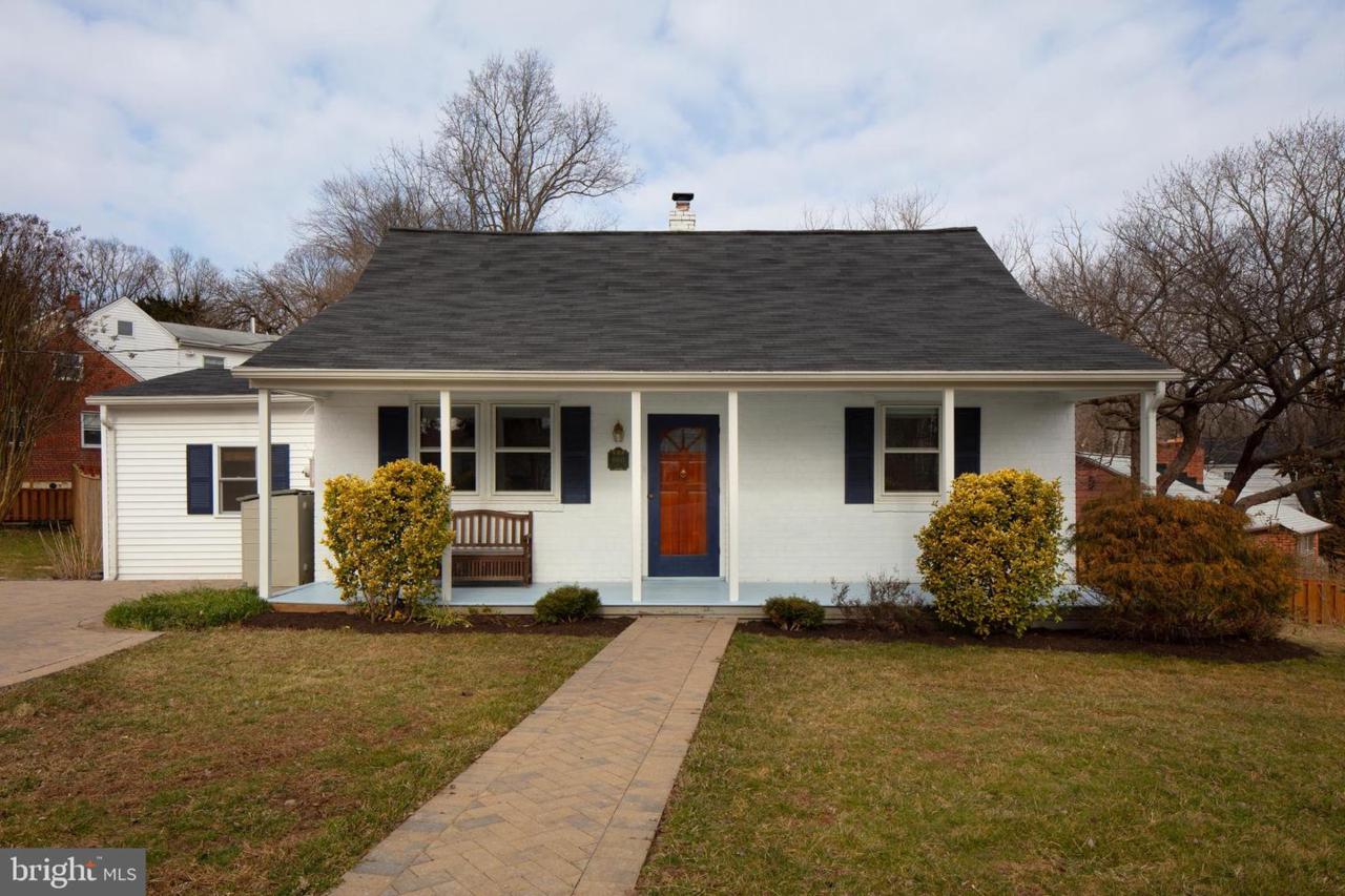 6900 Farragut Avenue - Photo 1