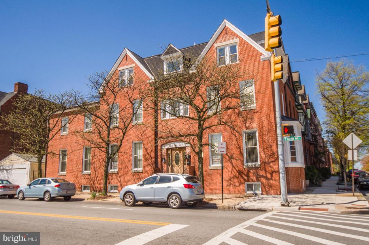 2 Patterson Park Avenue - Photo 1