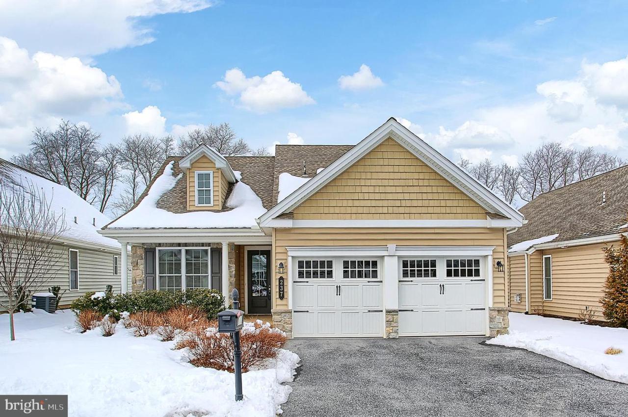237 Colonial Drive - Photo 1