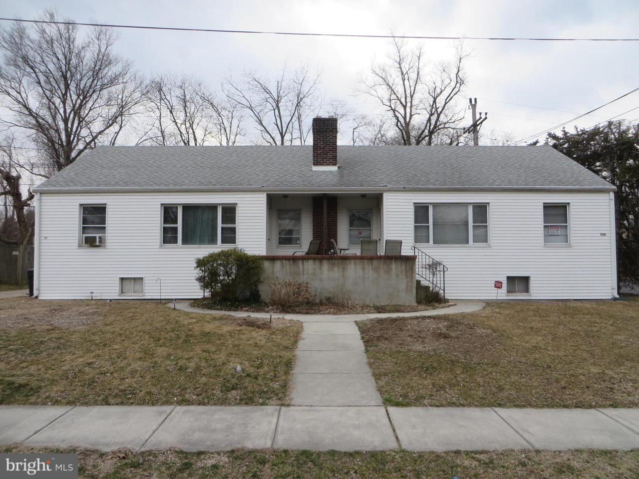 702 Willitts Avenue - Photo 1