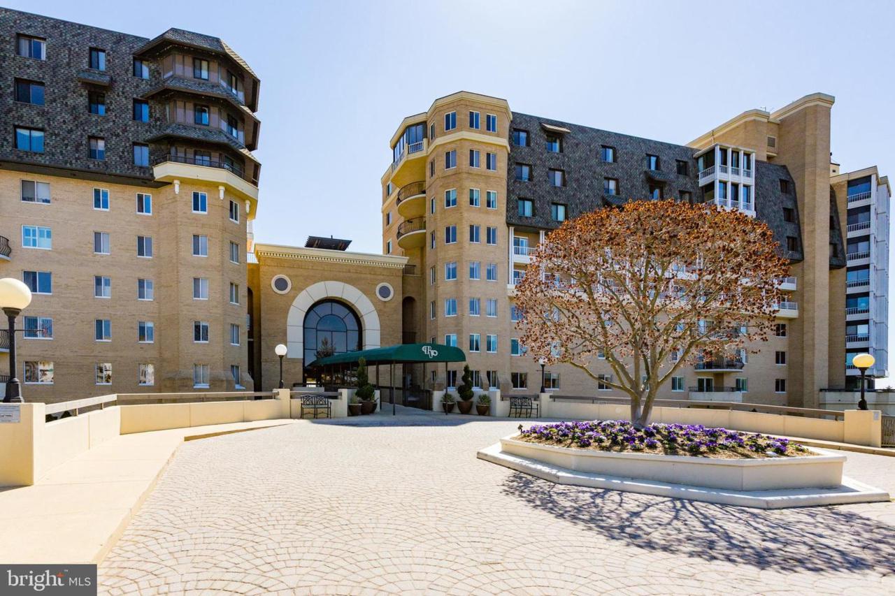 1250 Washington Street - Photo 1