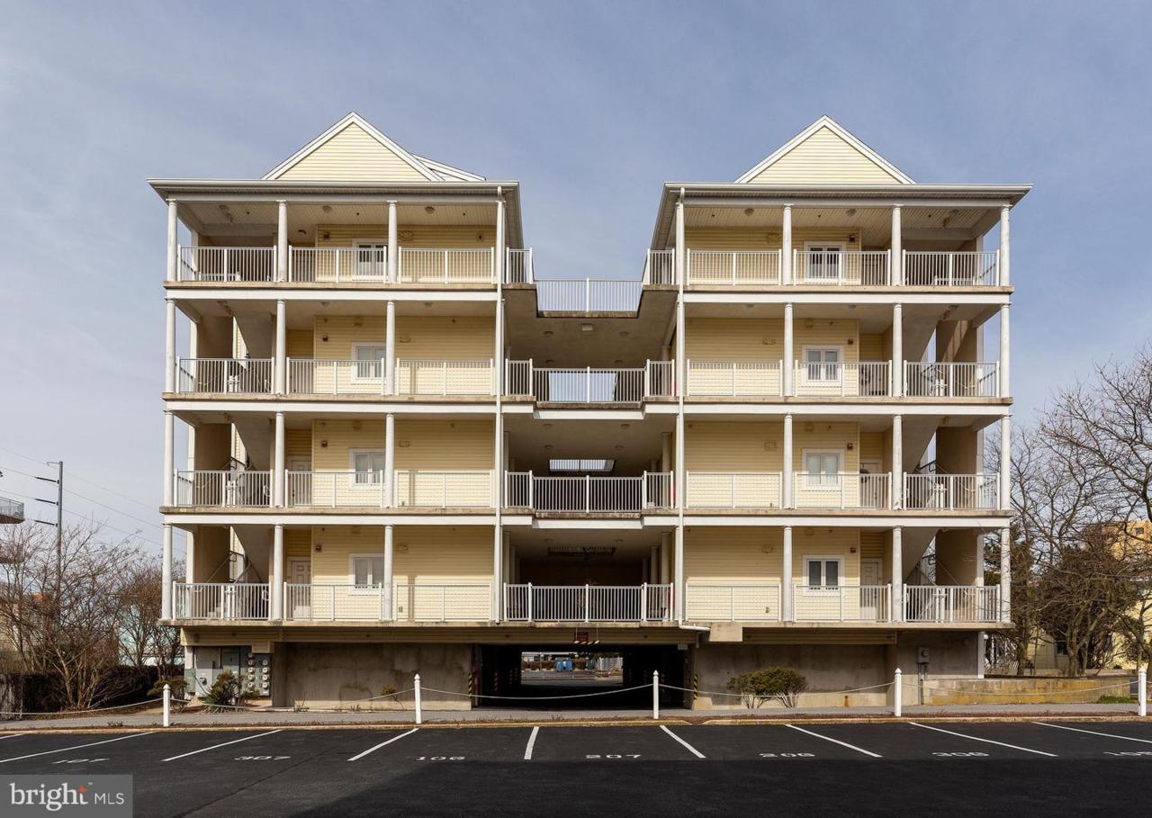 11 54TH Street - Photo 1
