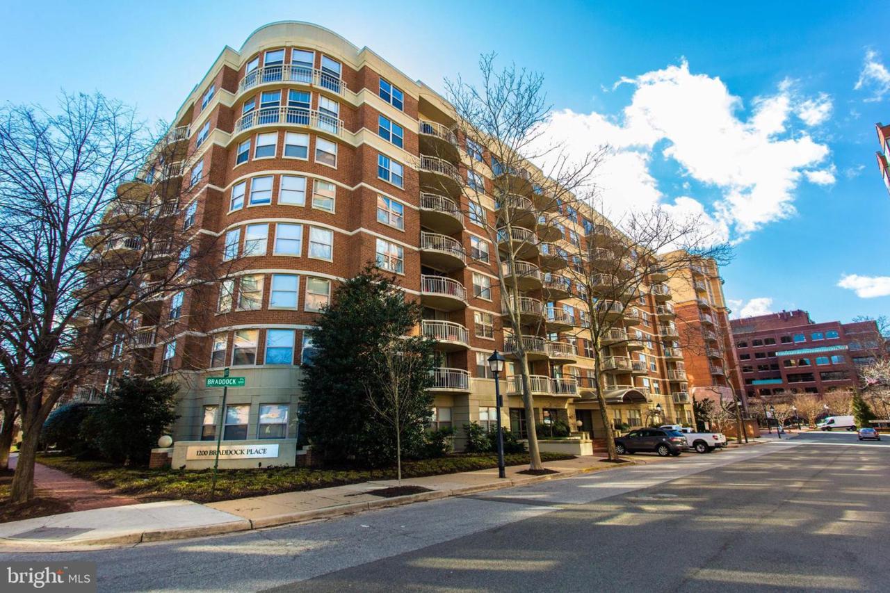 1200 Braddock Place - Photo 1