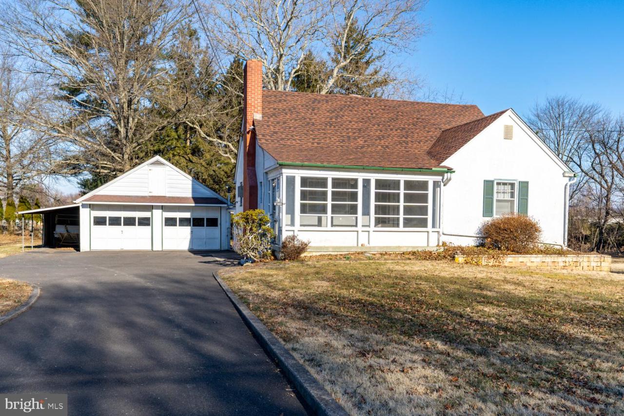 323 Richardson Road - Photo 1