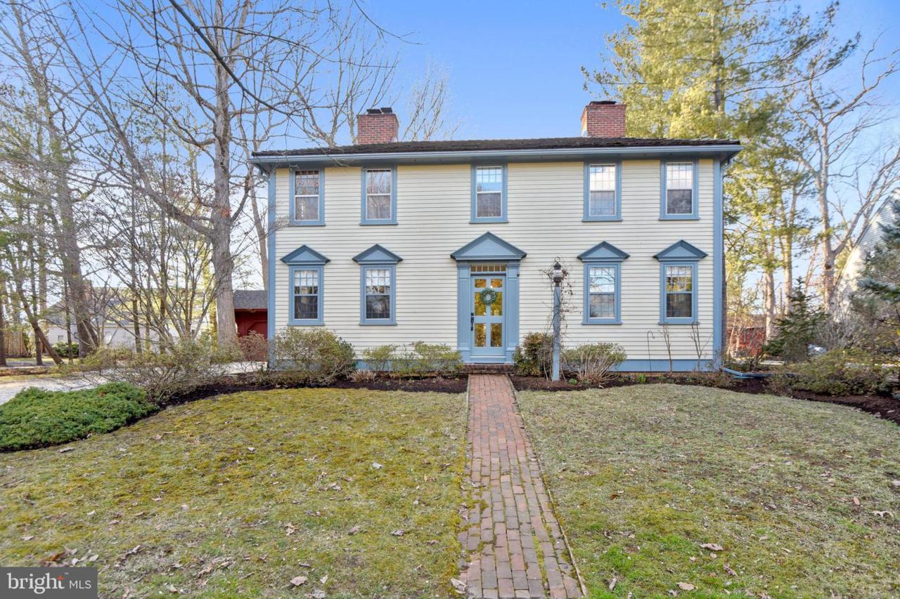 2808 Broadview Terrace - Photo 1