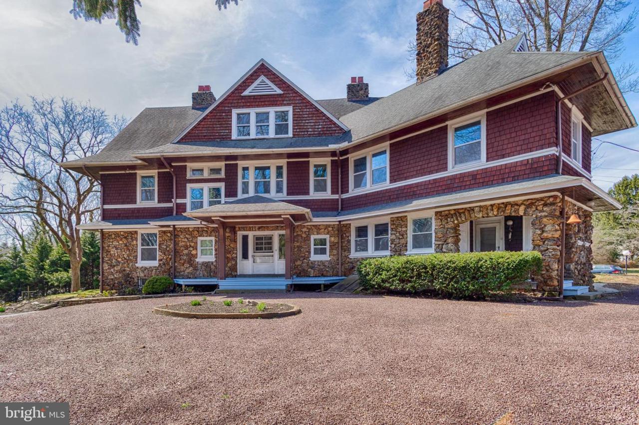 216 Highland Avenue - Photo 1