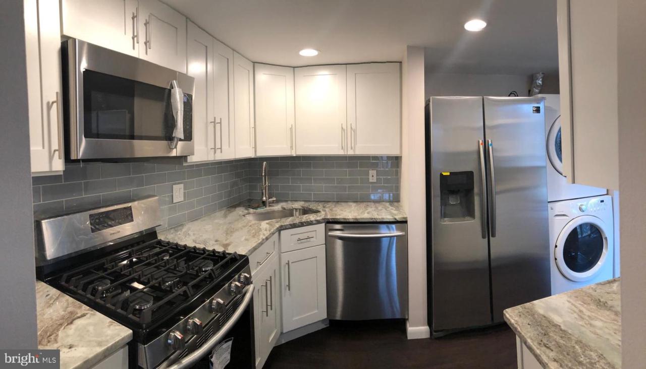 1542 Northgate Square - Photo 1