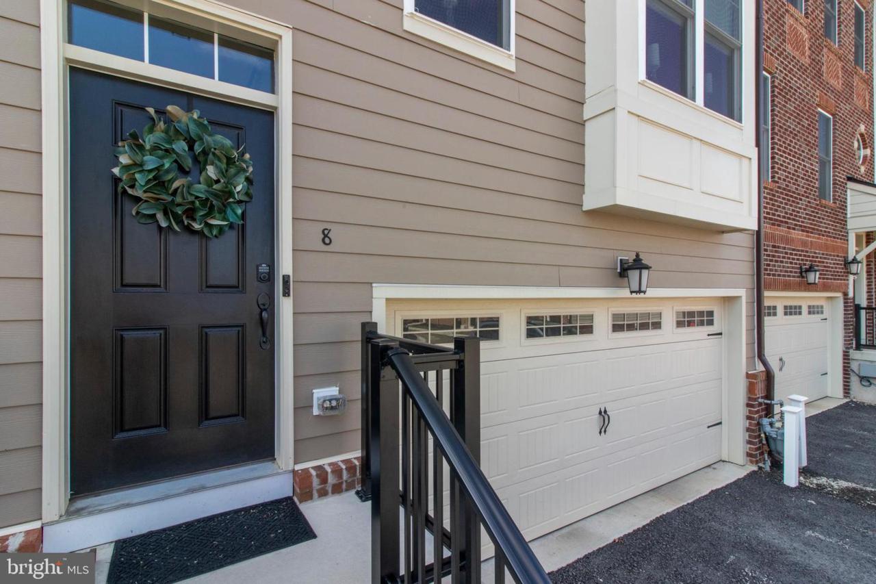8 Parkview Circle - Photo 1