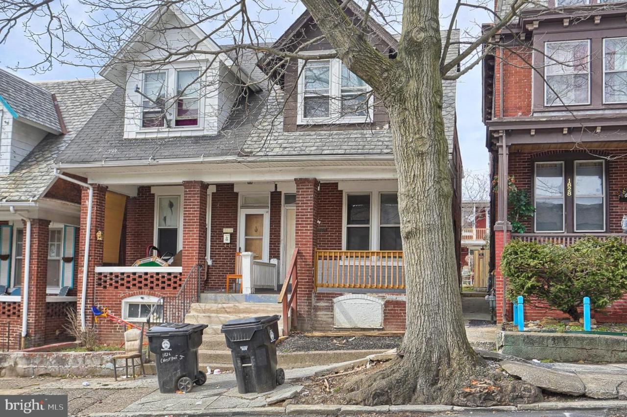 1826 Chestnut Street - Photo 1