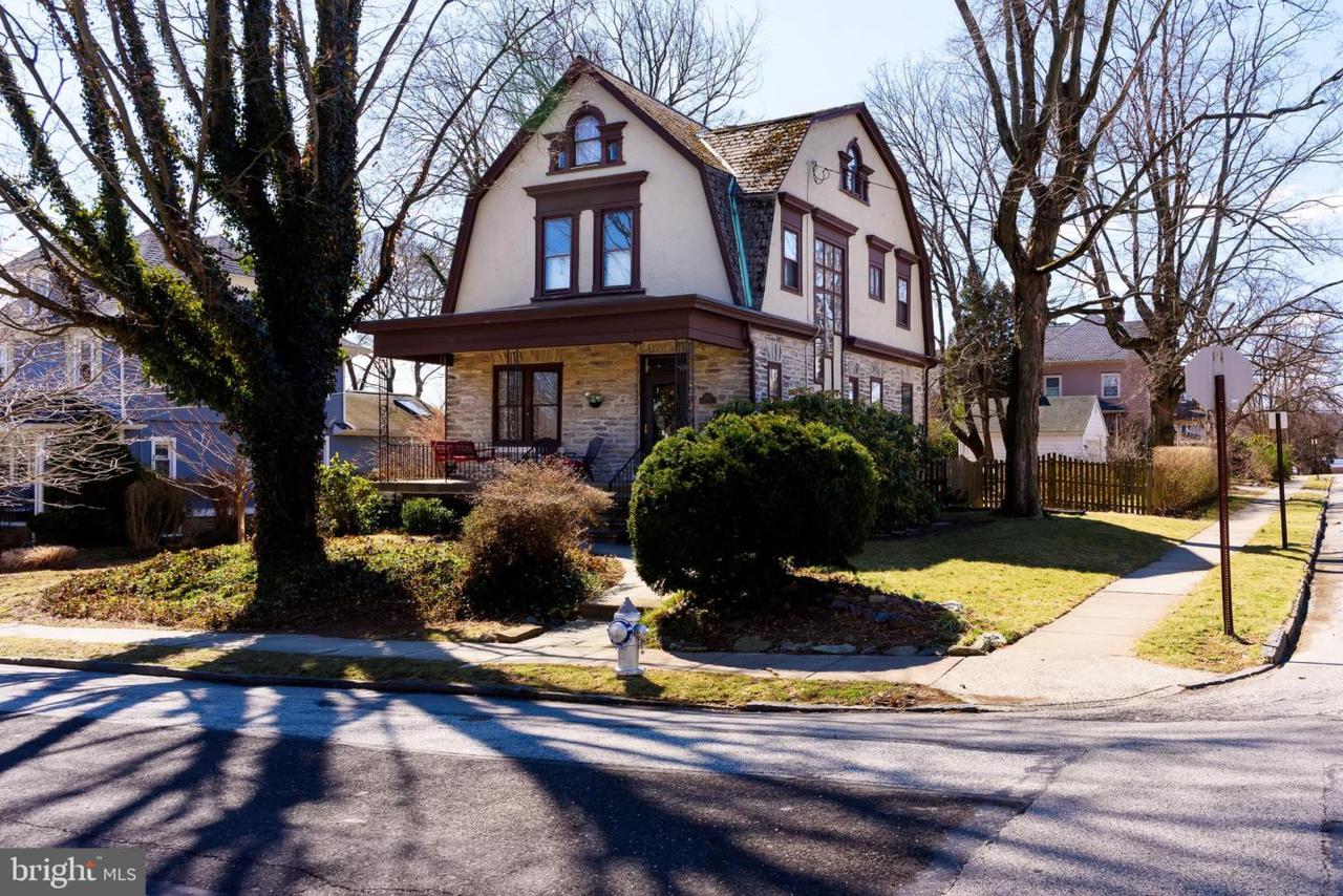 2232 Fairhill Avenue - Photo 1