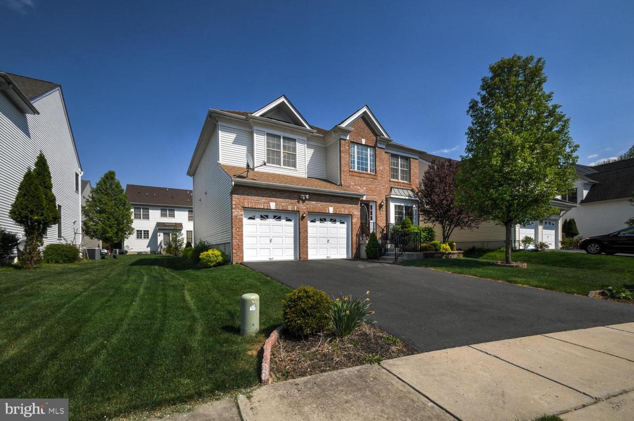 73 Greylynne Drive - Photo 1