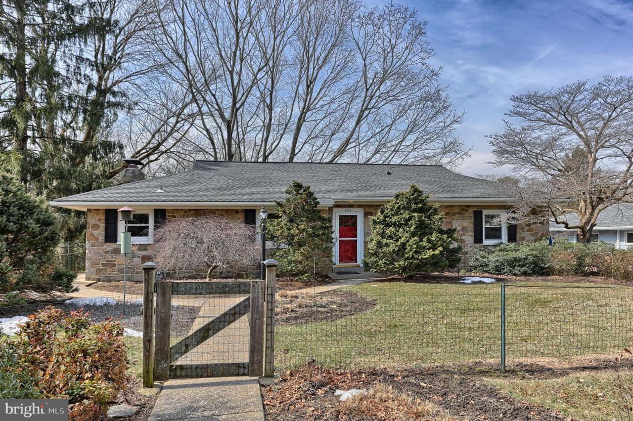 624 Devon Road - Photo 1