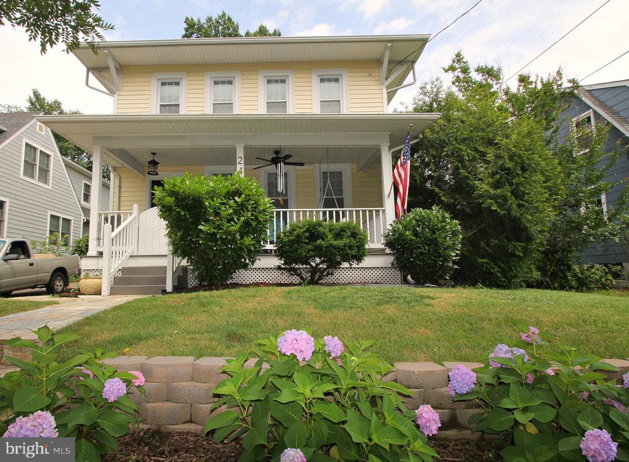 2415 Davis Avenue - Photo 1