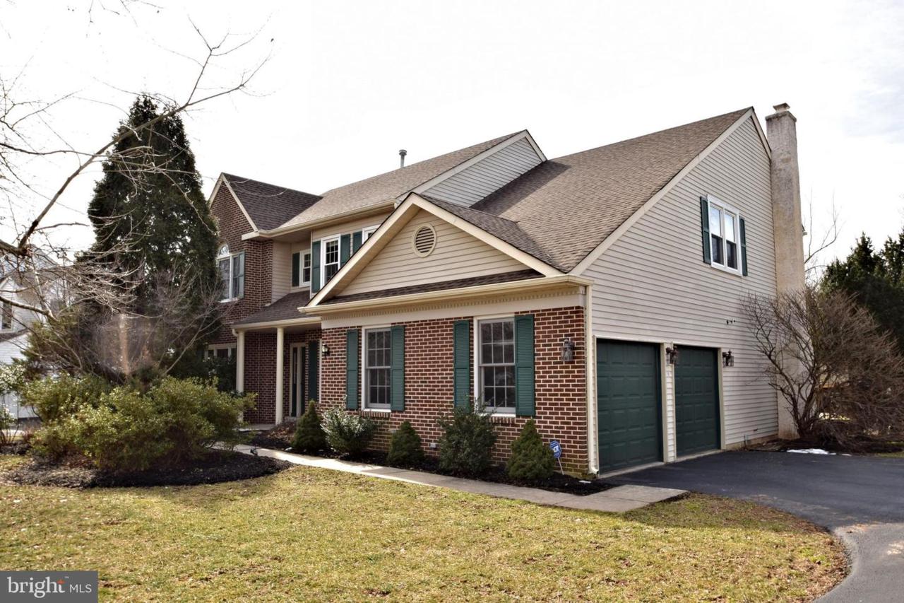 468 Shakespeare Drive - Photo 1