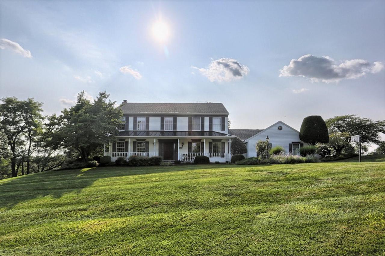 1080 Willoughby Road - Photo 1