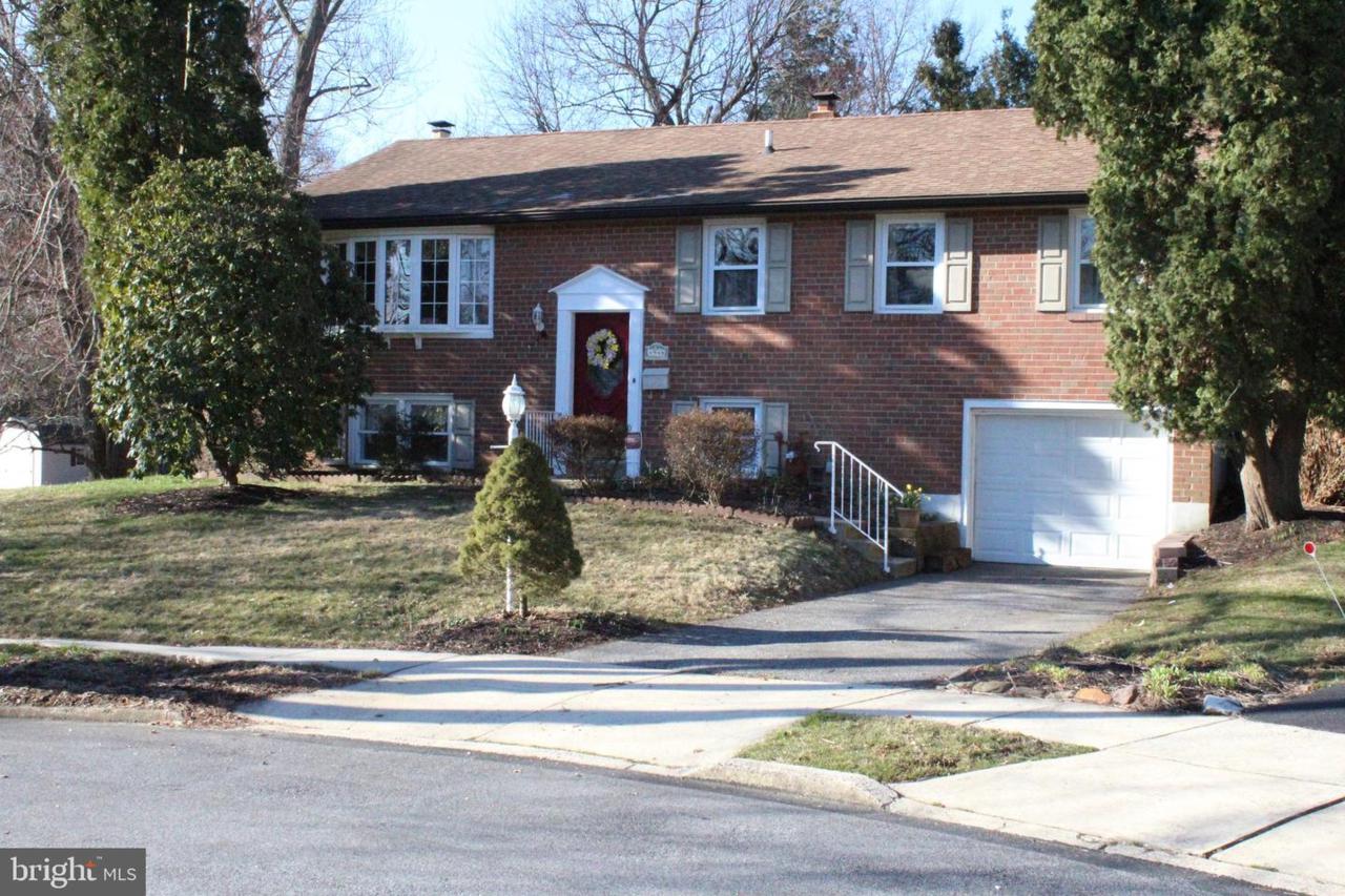 4944 James Place - Photo 1