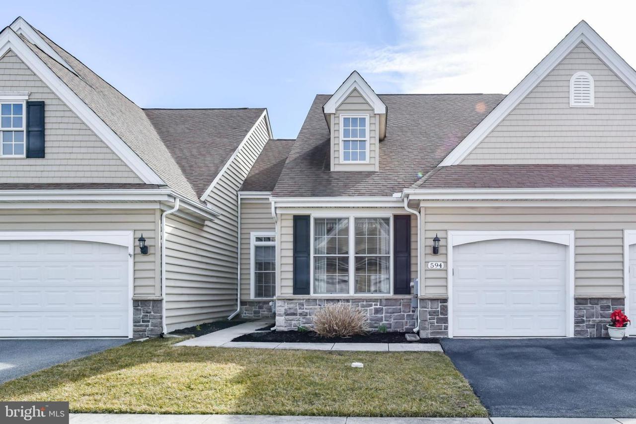 594 Sorrell Circle - Photo 1