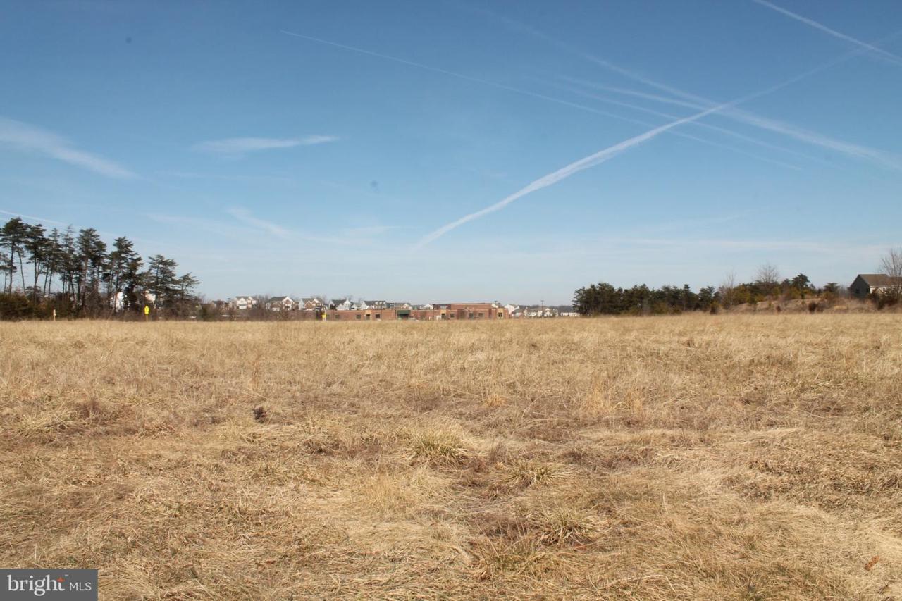Farmington Boulevard - Photo 1