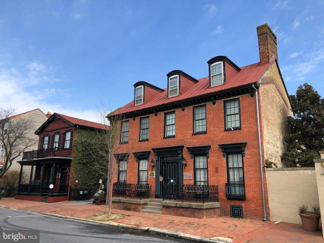 110 Prince George Street - Photo 1