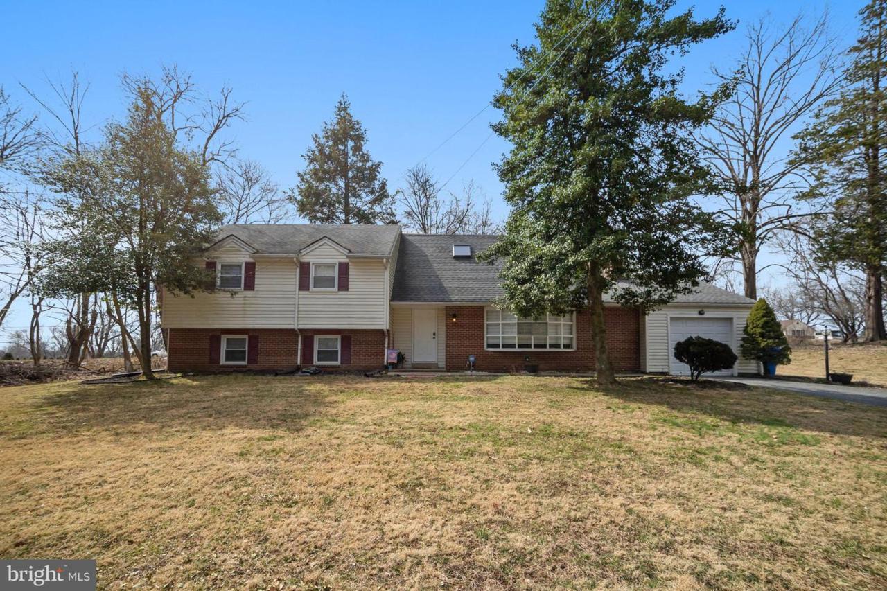 566 Middletown Road - Photo 1