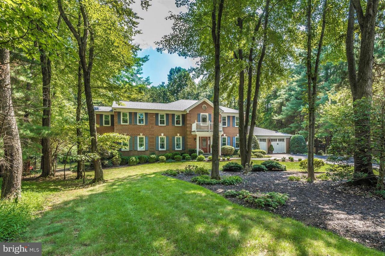 15901 New Bedford Drive - Photo 1